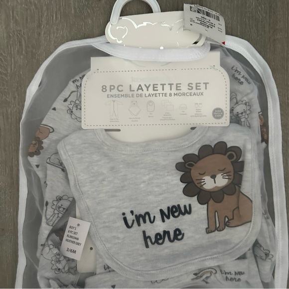 2 Baby Sets Body Suit Sleeper Socks Bib Wash Cloth Size 0-3 3-6 Months - Picture 9 of 9